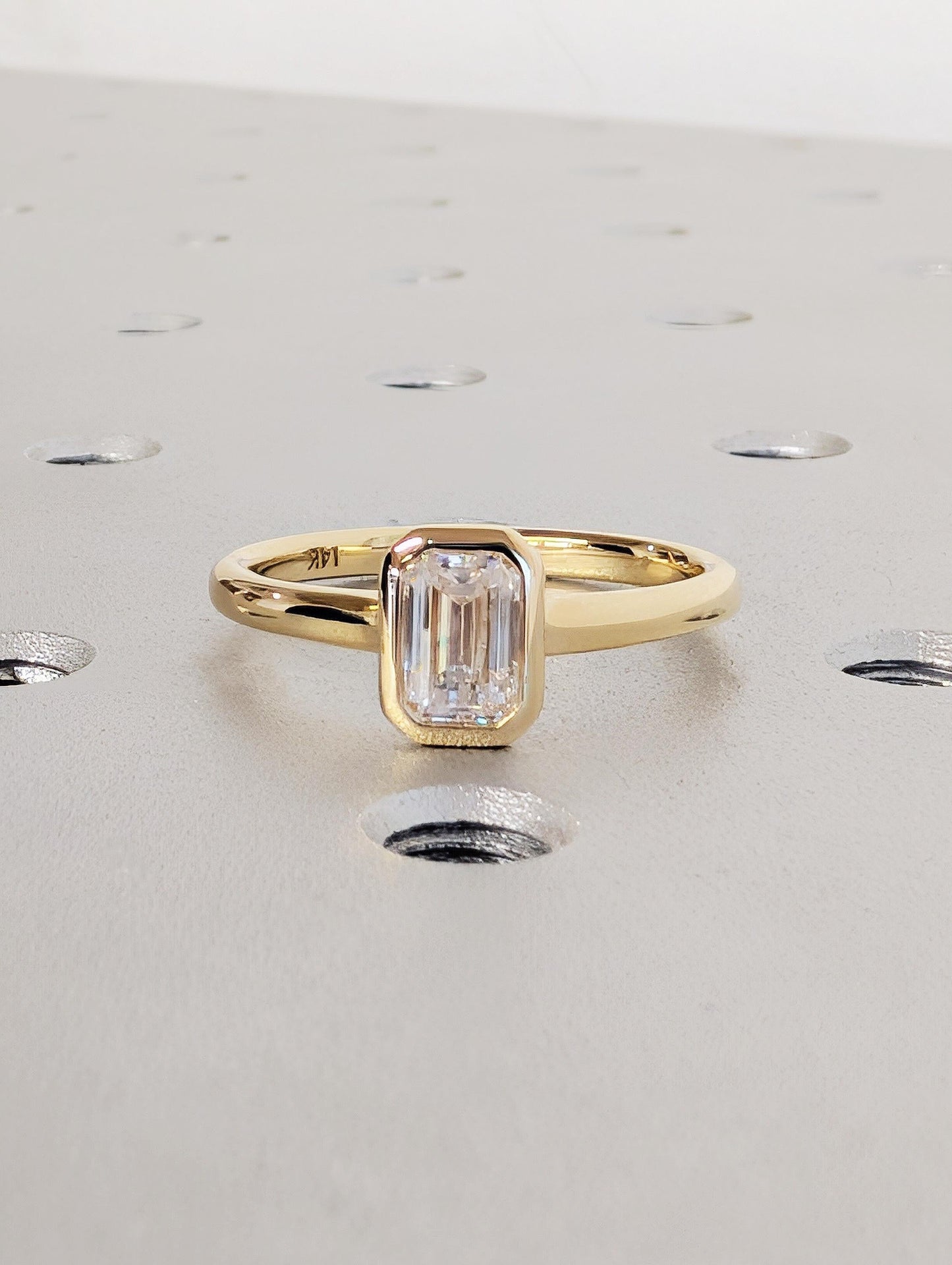 1.2 CT Round Solitaire Moissanite Engagement Ring