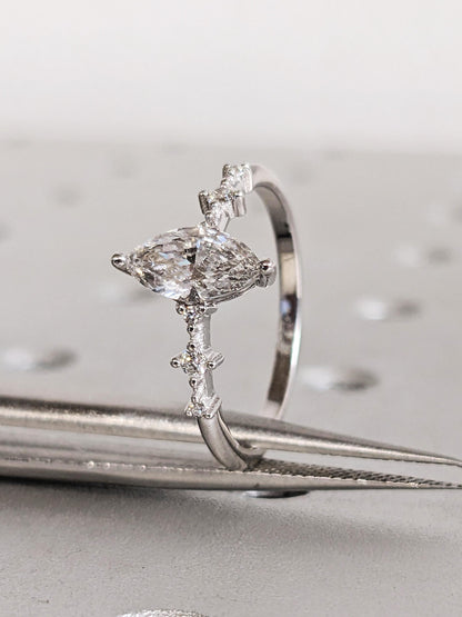 1.2 CT Round Solitaire Moissanite Engagement Ring