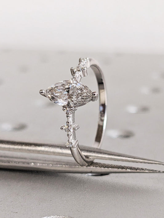1.2 CT Round Solitaire Moissanite Engagement Ring