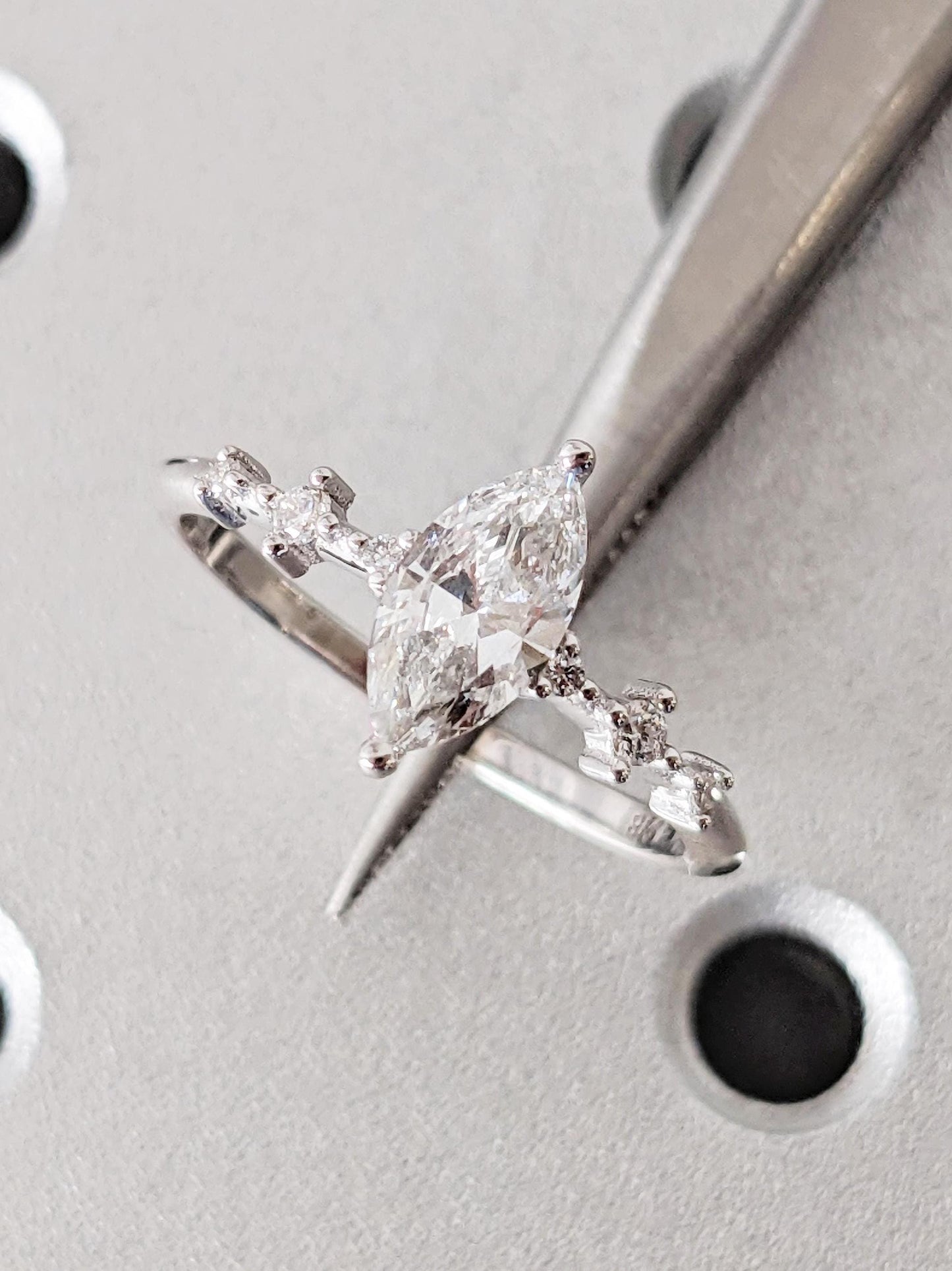 1.2 CT Round Solitaire Moissanite Engagement Ring