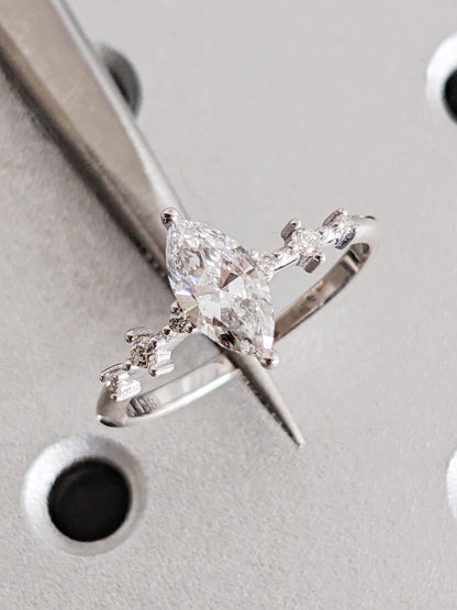 1.2 CT Round Solitaire Moissanite Engagement Ring