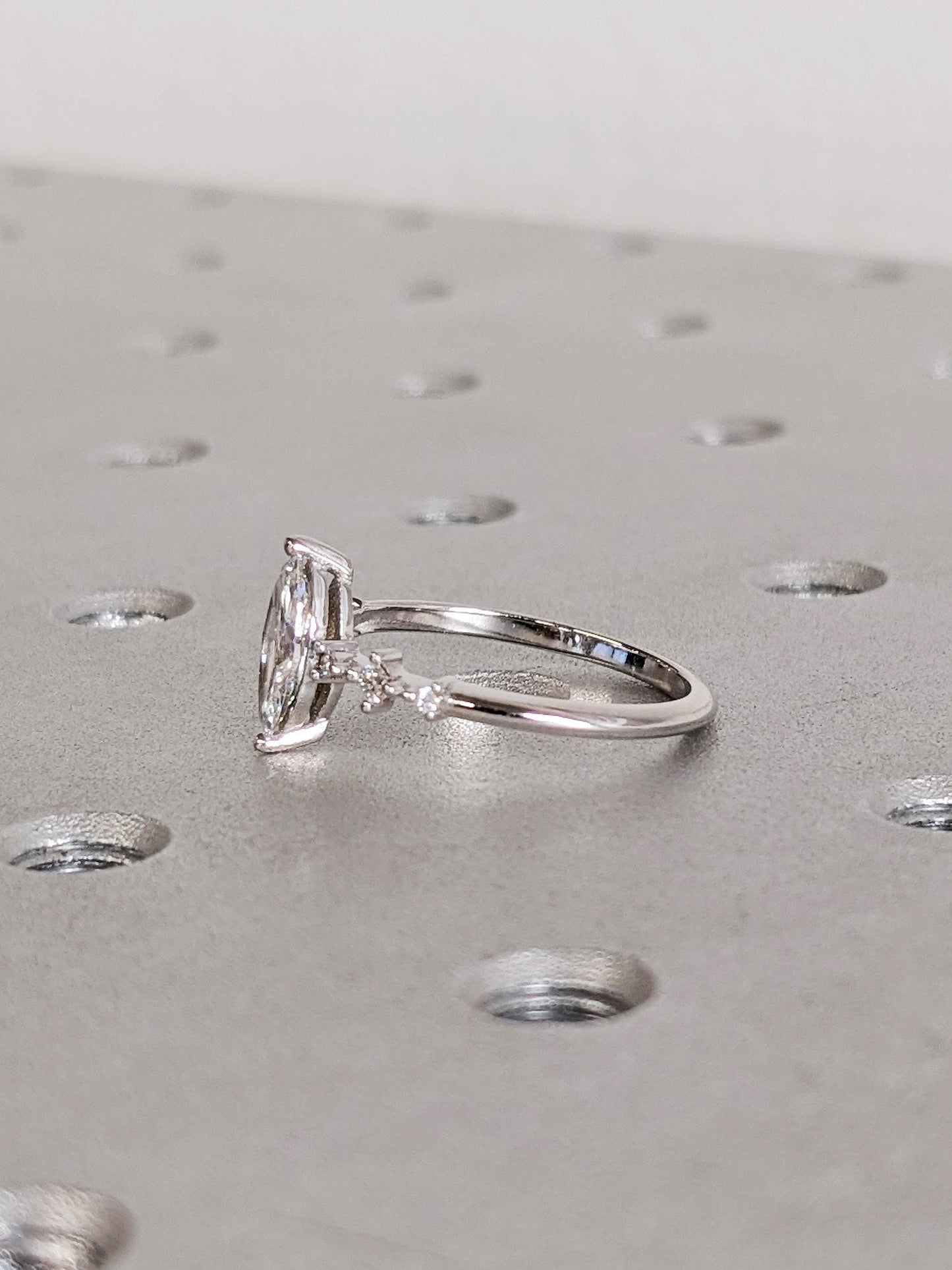 1.2 CT Round Solitaire Moissanite Engagement Ring