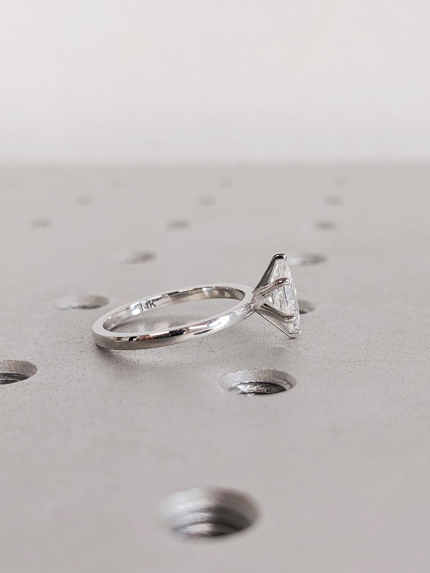 1.2 CT Round Solitaire Moissanite Engagement Ring