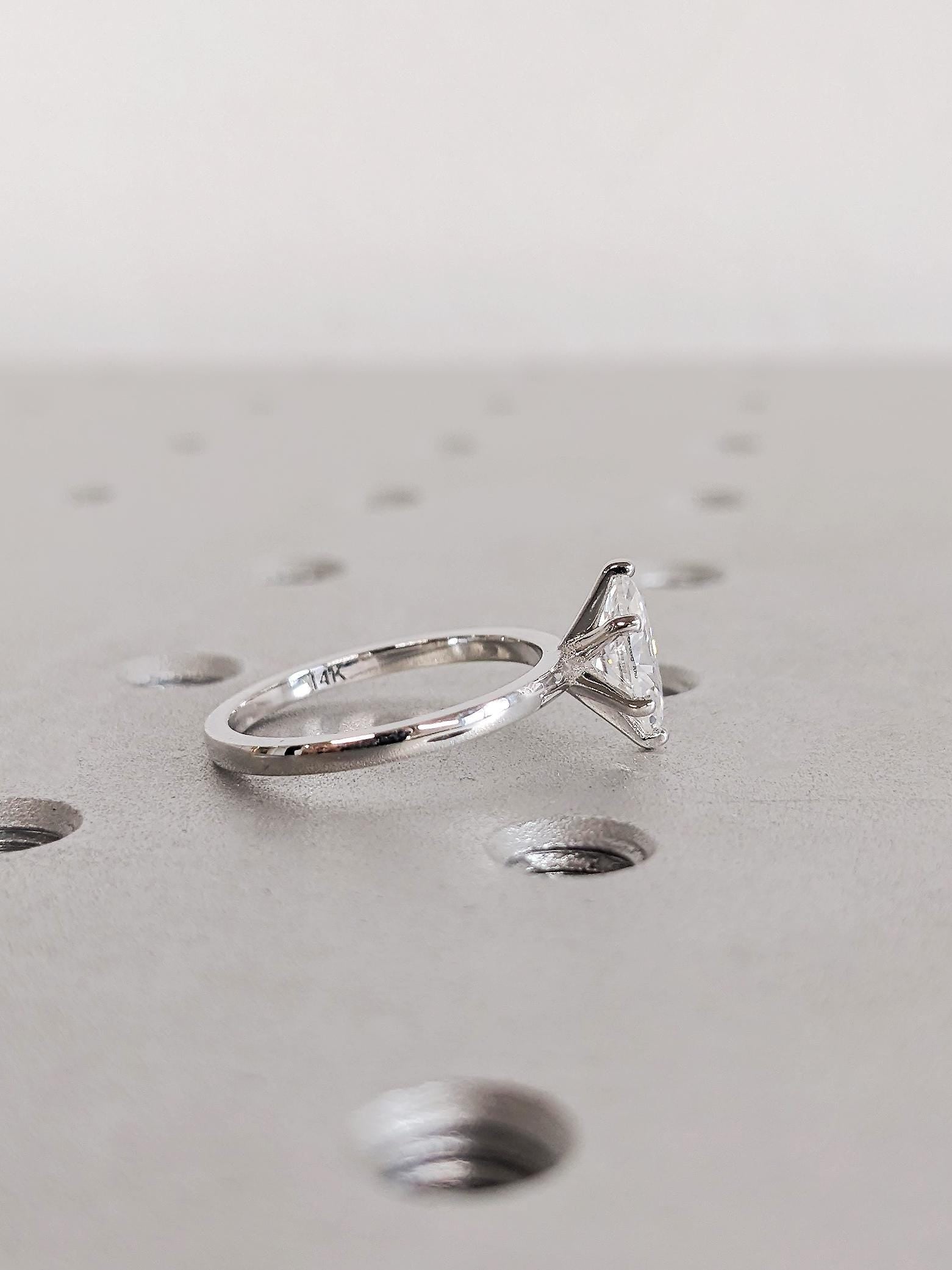 1.2 CT Round Solitaire Moissanite Engagement Ring