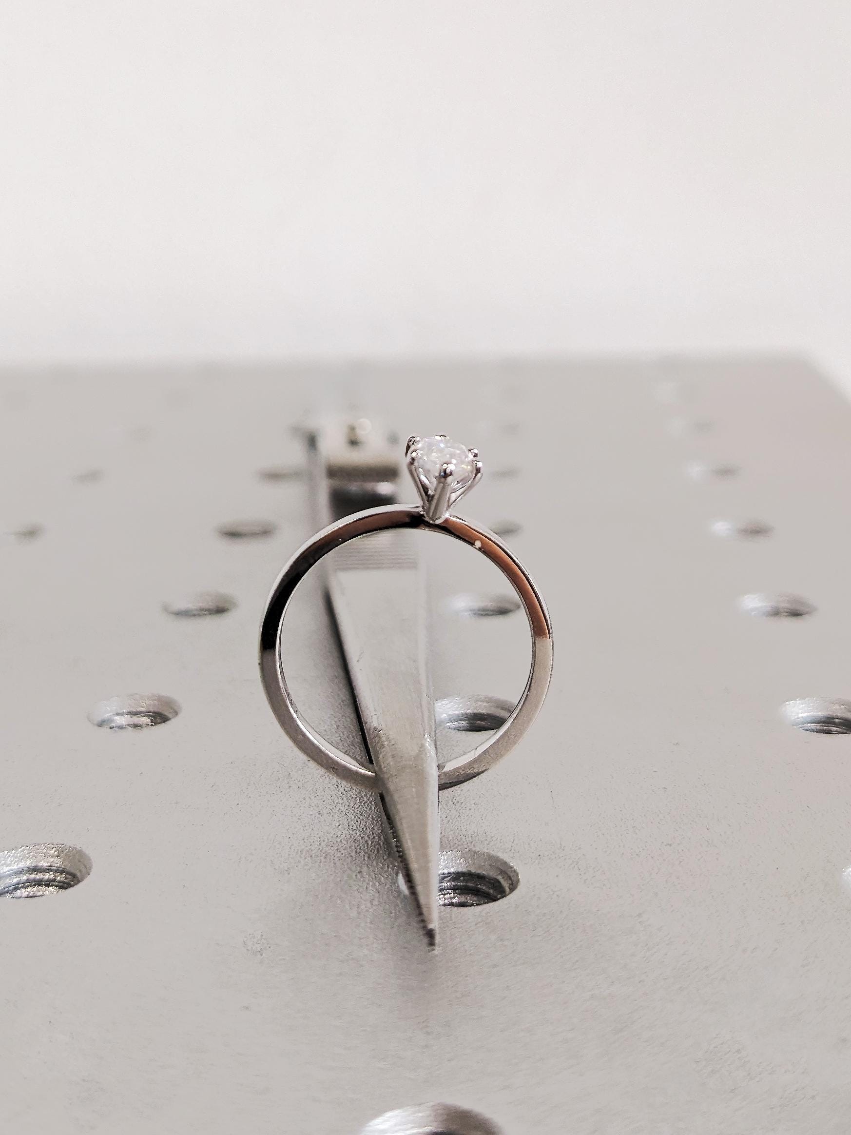 1.2 CT Round Solitaire Moissanite Engagement Ring