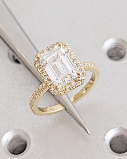 1.2 CT Round Solitaire Moissanite Engagement Ring
