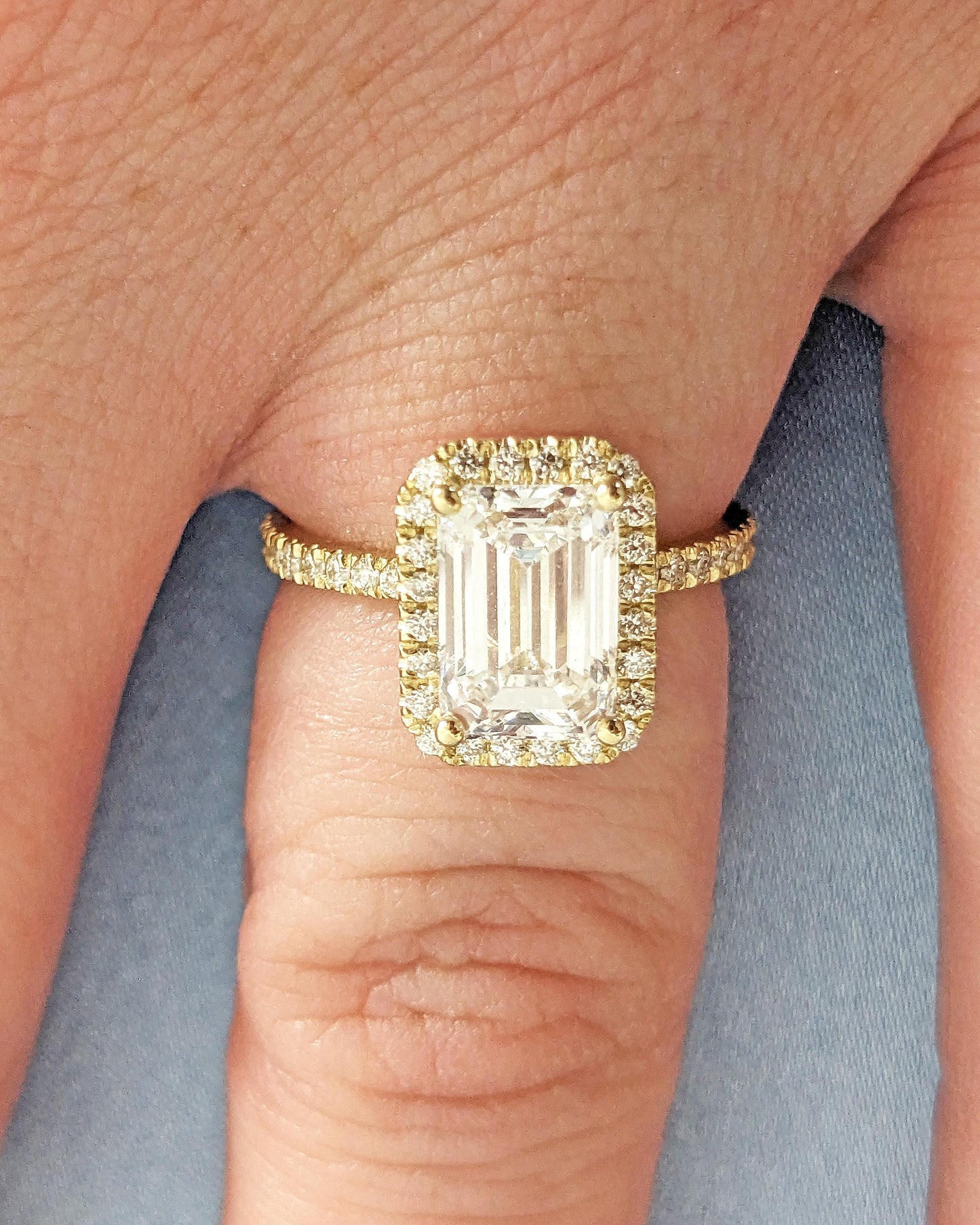 1.2 CT Round Solitaire Moissanite Engagement Ring