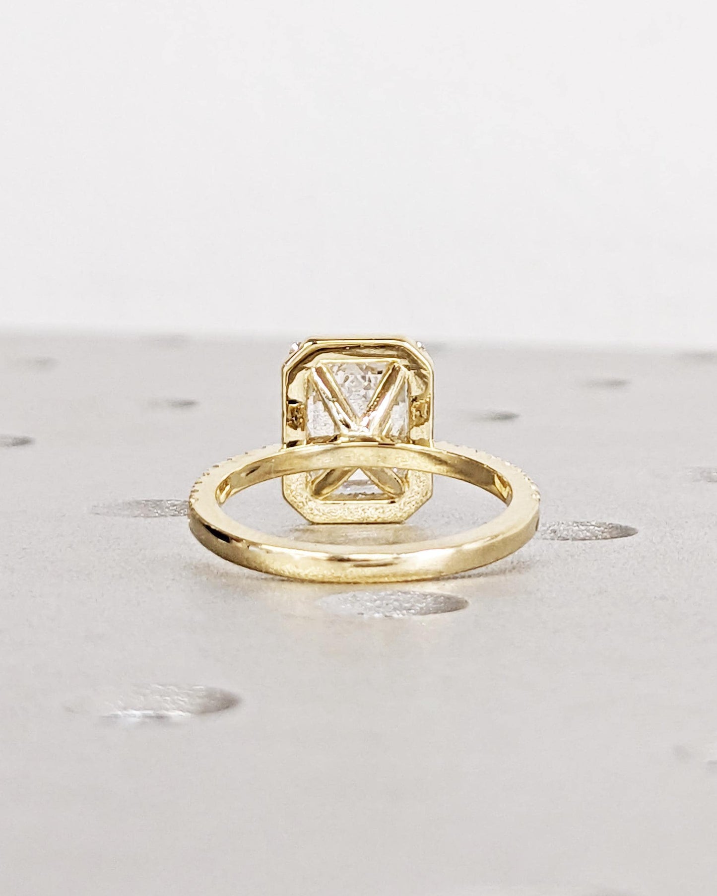 1.2 CT Round Solitaire Moissanite Engagement Ring
