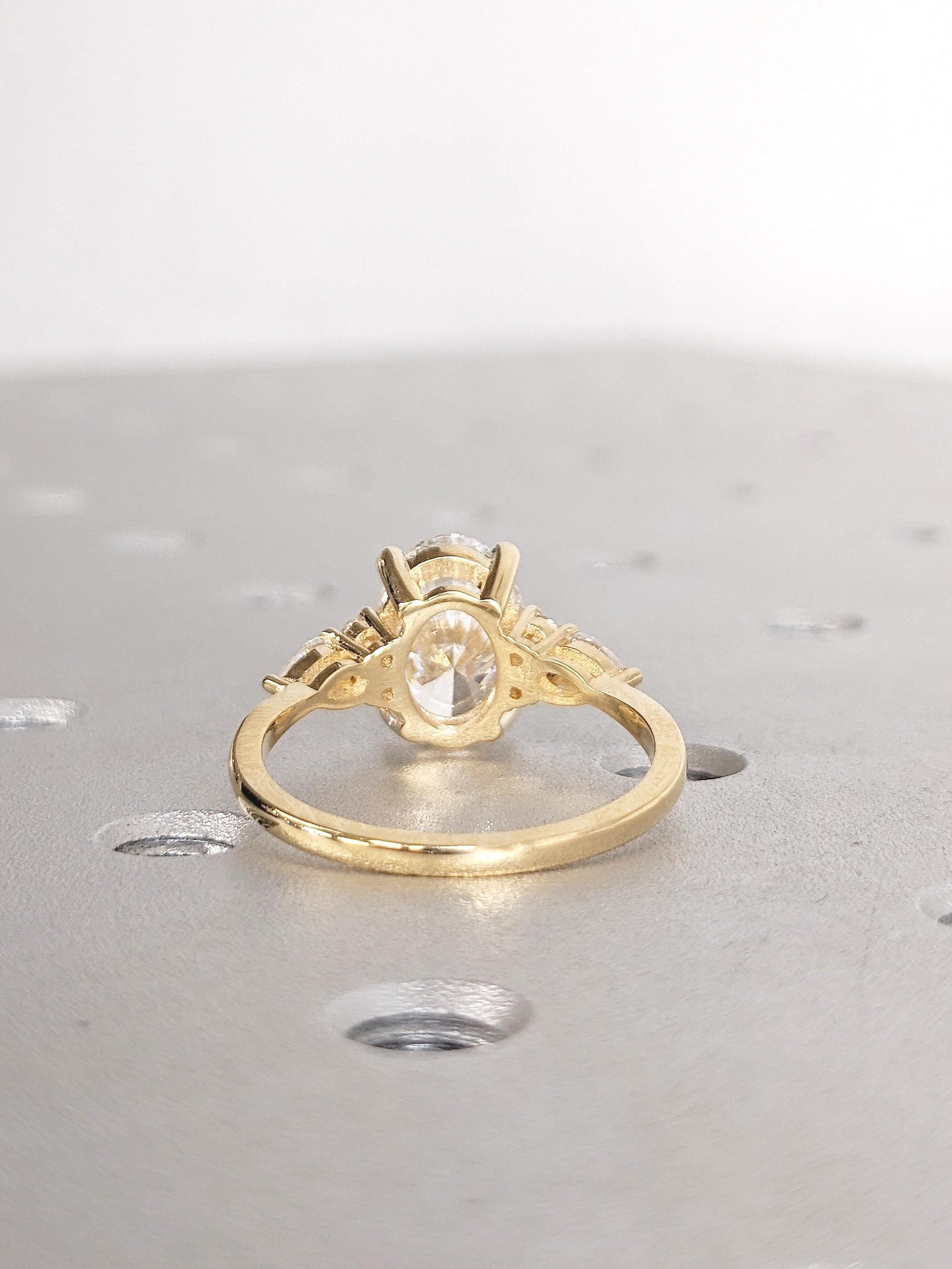 1.2 CT Round Solitaire Moissanite Engagement Ring