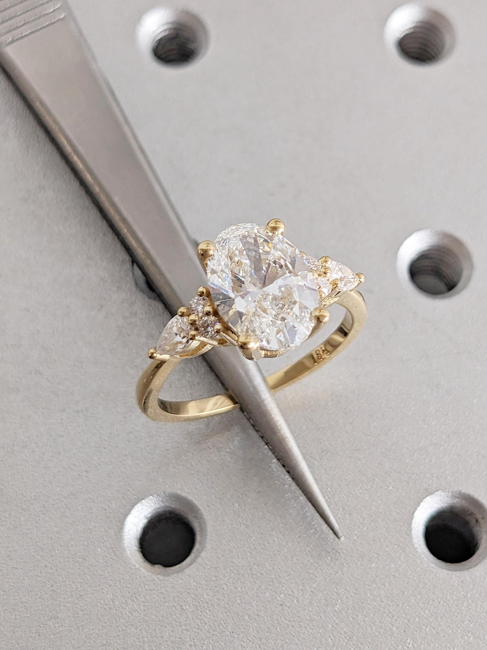 1.2 CT Round Solitaire Moissanite Engagement Ring