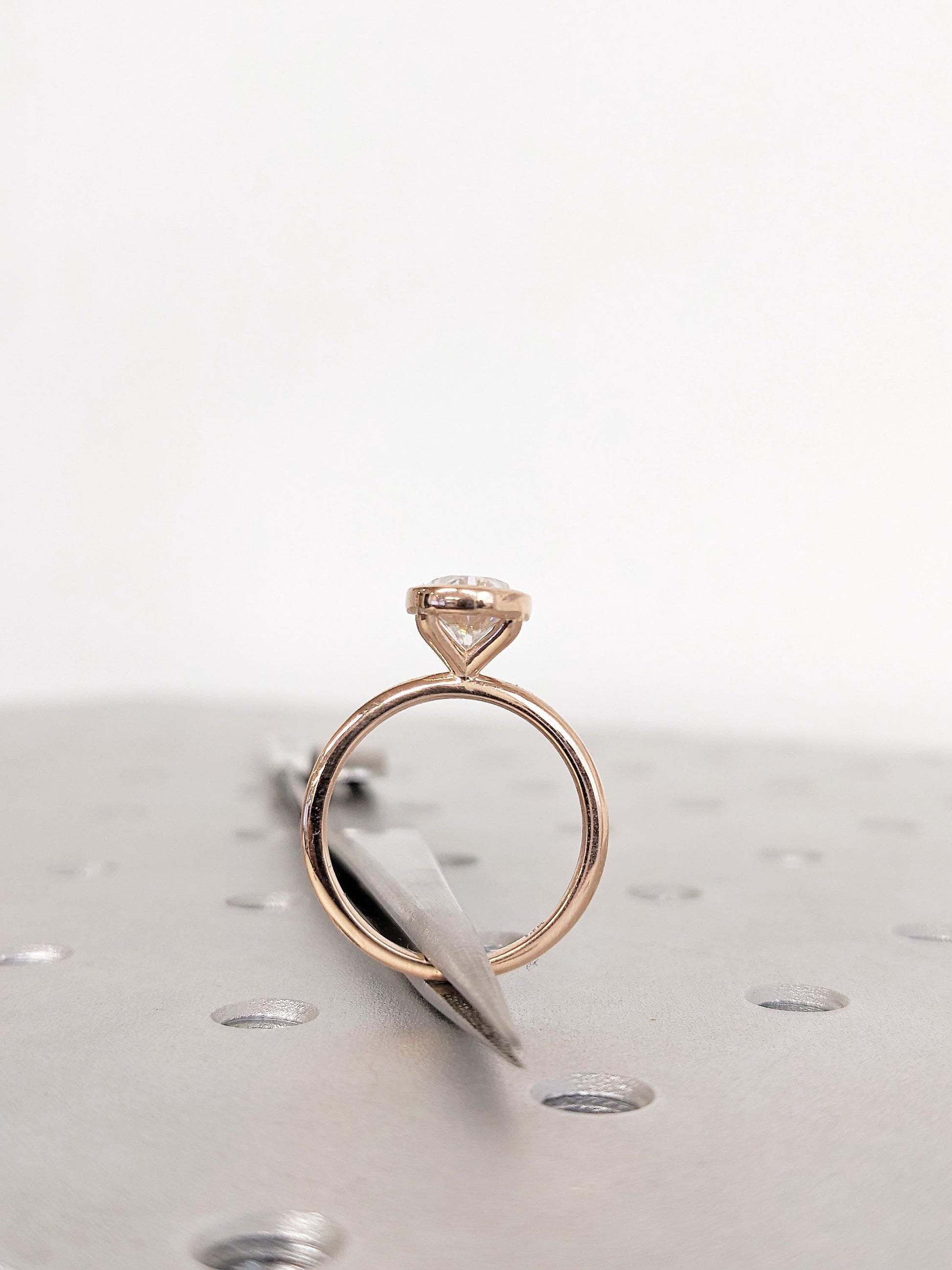 1.2 CT Round Solitaire Moissanite Engagement Ring