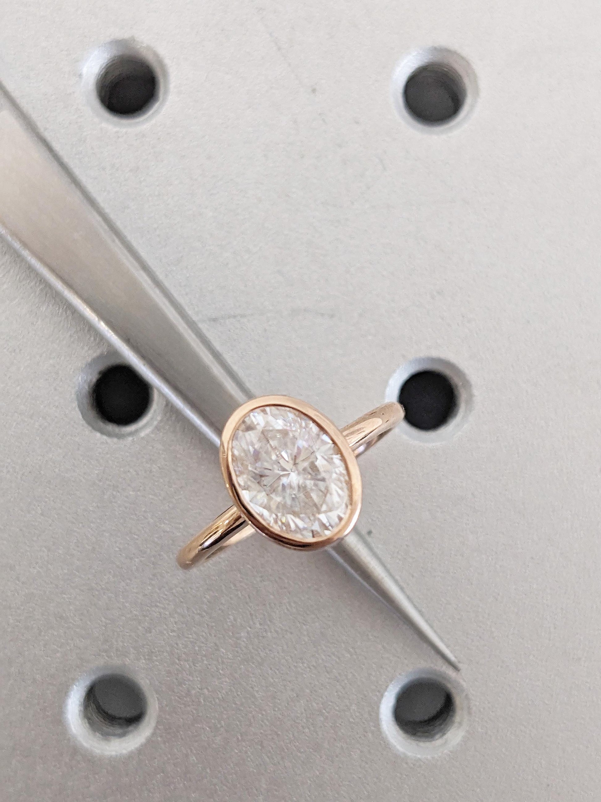 1.2 CT Round Solitaire Moissanite Engagement Ring