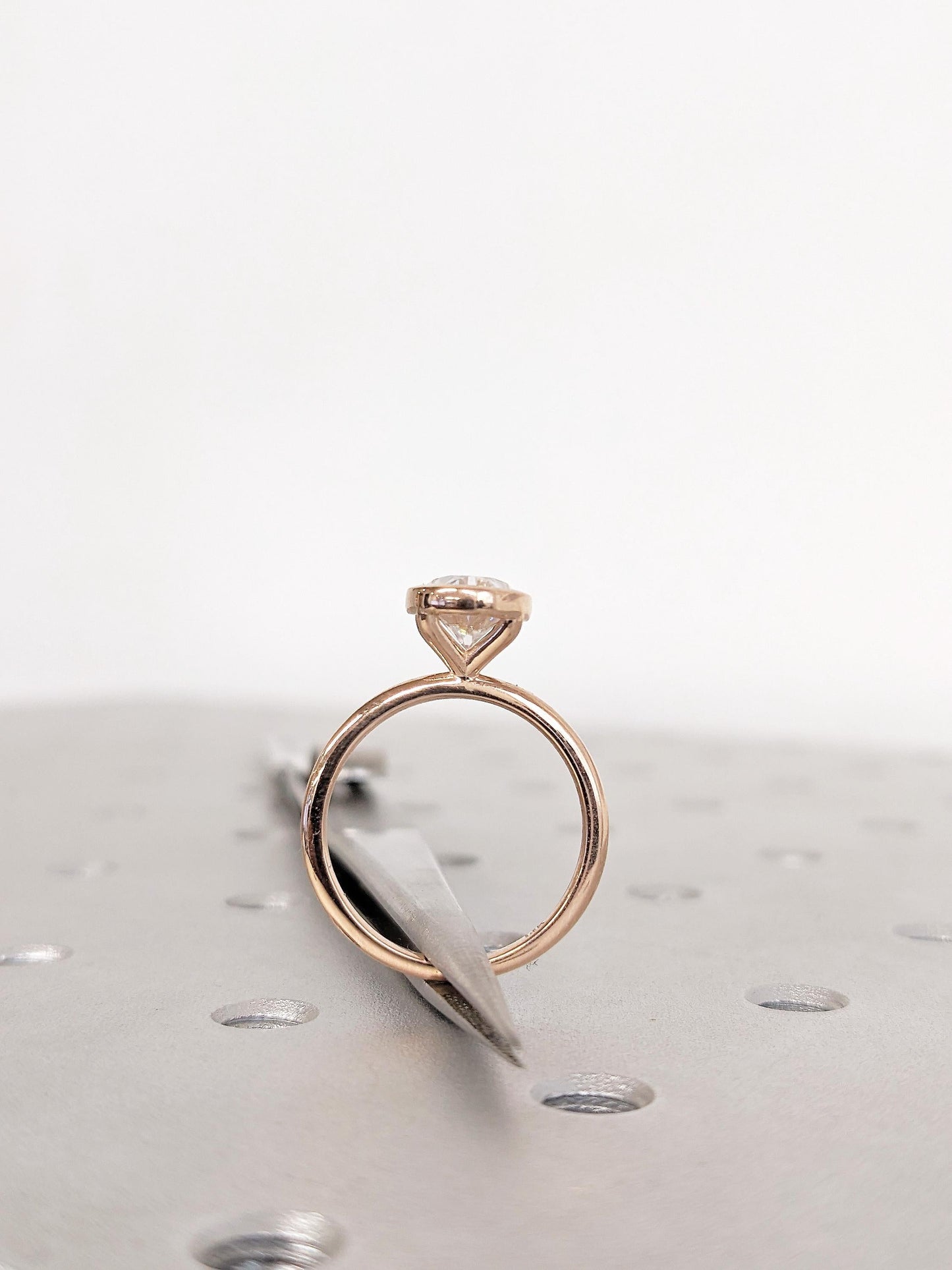 1.2 CT Round Solitaire Moissanite Engagement Ring