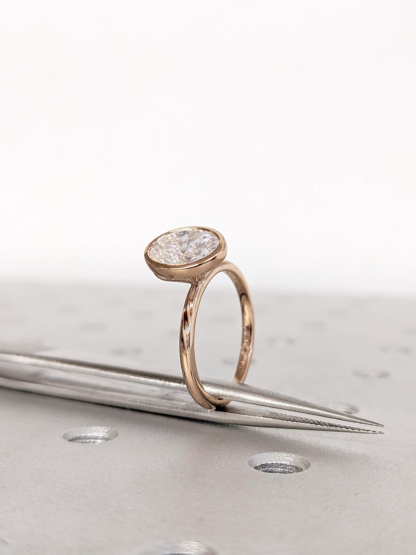 1.2 CT Round Solitaire Moissanite Engagement Ring
