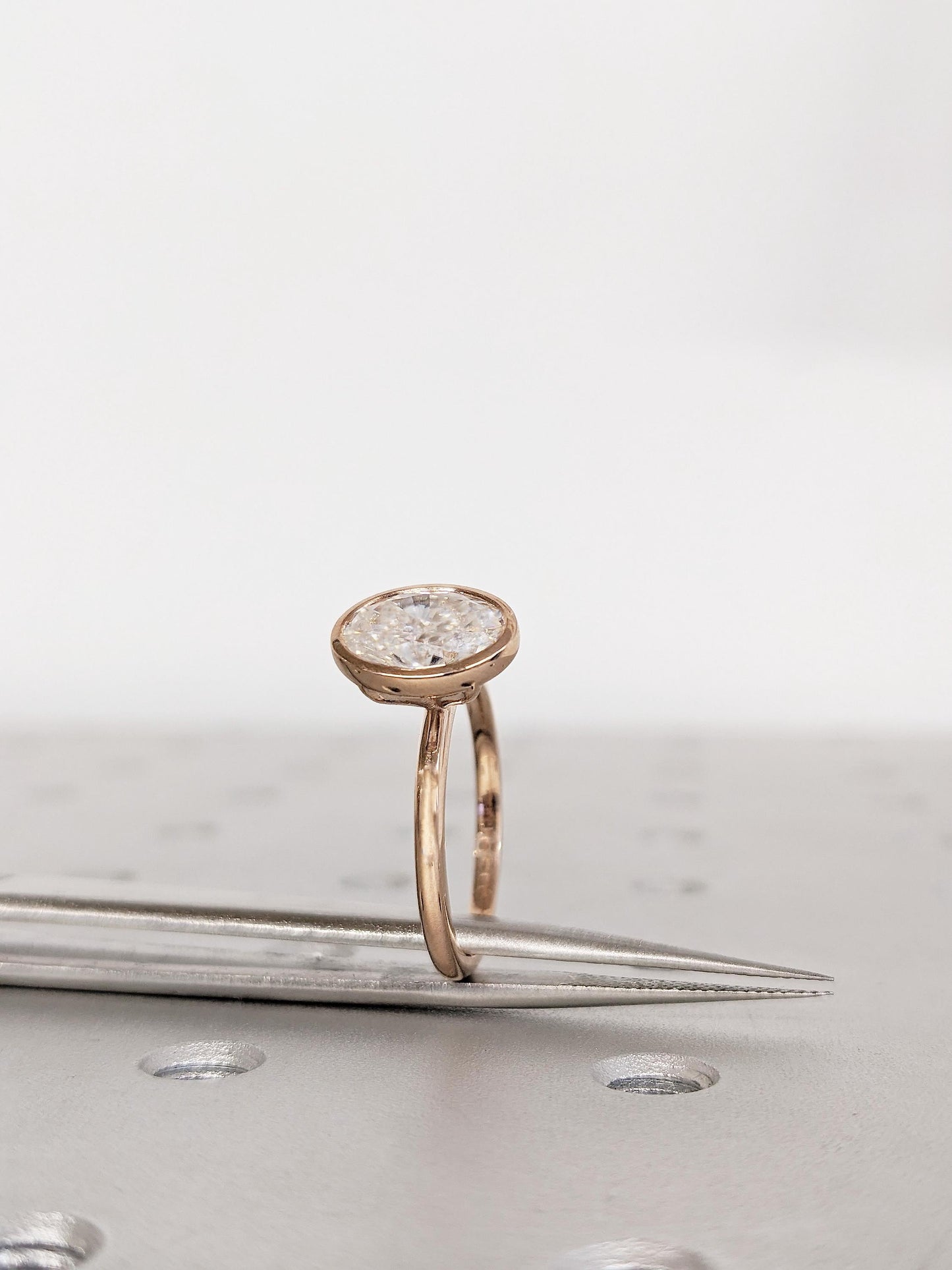 1.2 CT Round Solitaire Moissanite Engagement Ring