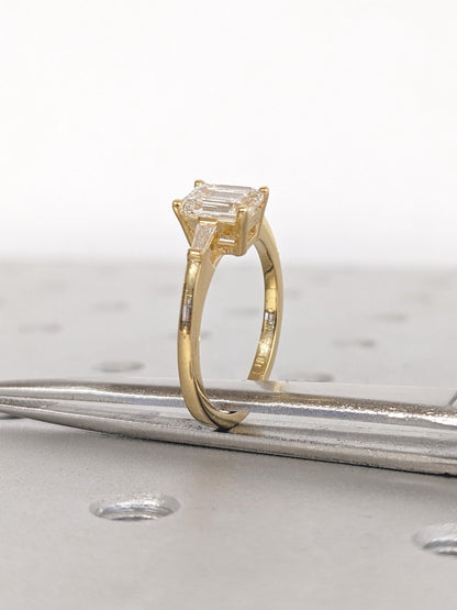 1.2 CT Round Solitaire Moissanite Engagement Ring