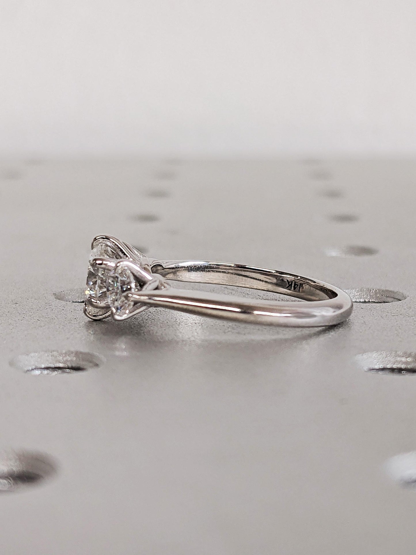 1.2 CT Round Solitaire Moissanite Engagement Ring