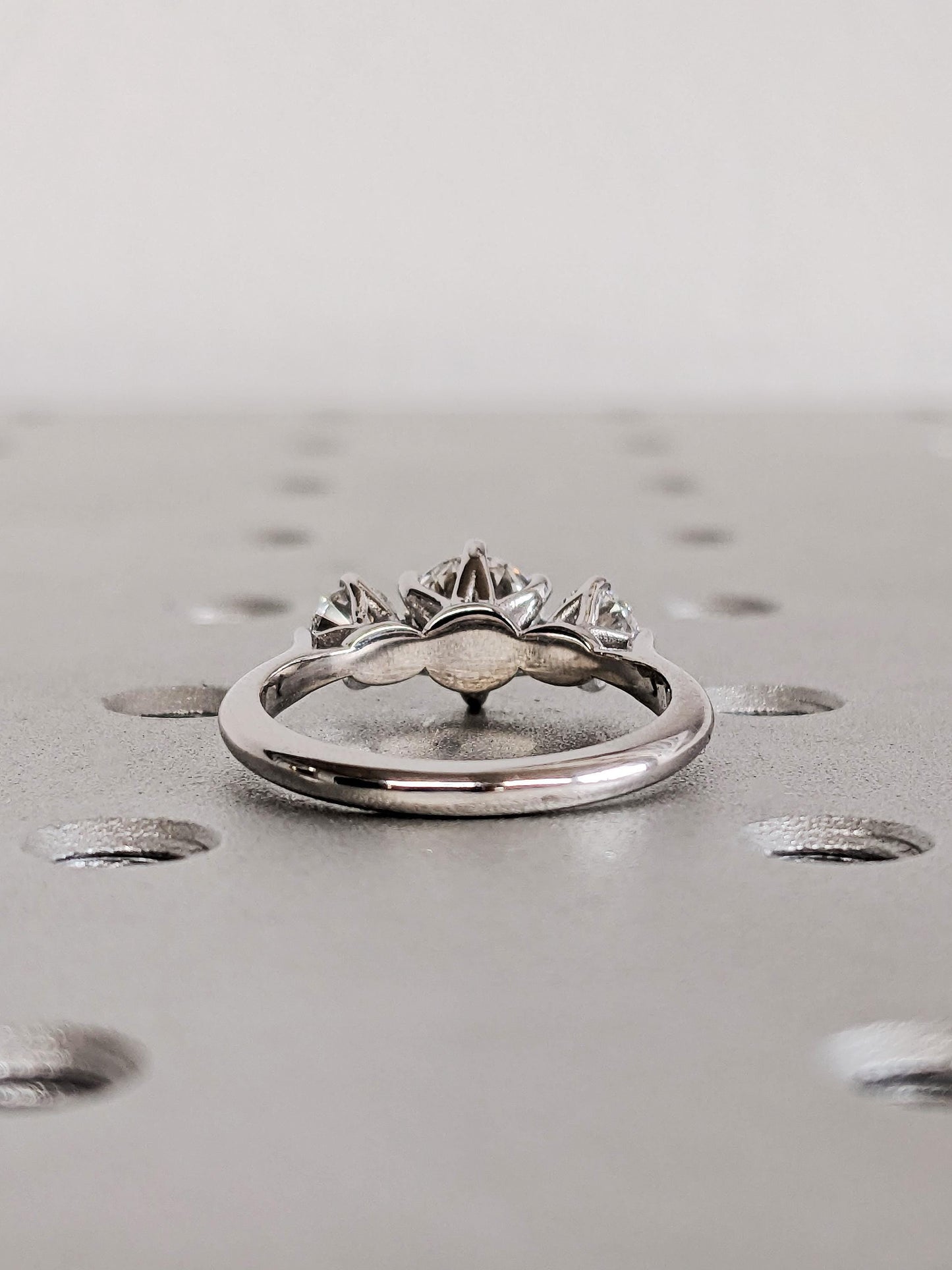 1.2 CT Round Solitaire Moissanite Engagement Ring