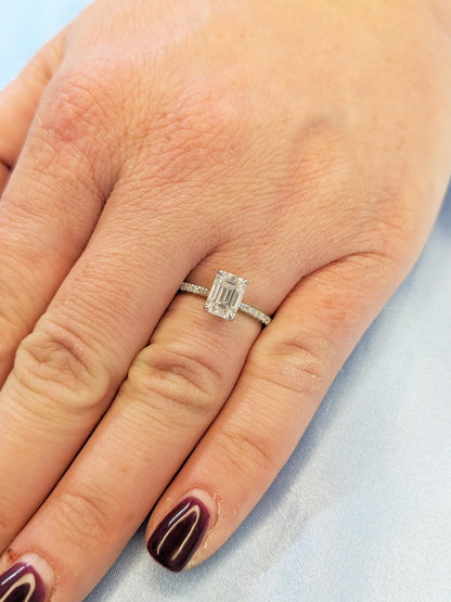 1.2 CT Round Solitaire Moissanite Engagement Ring