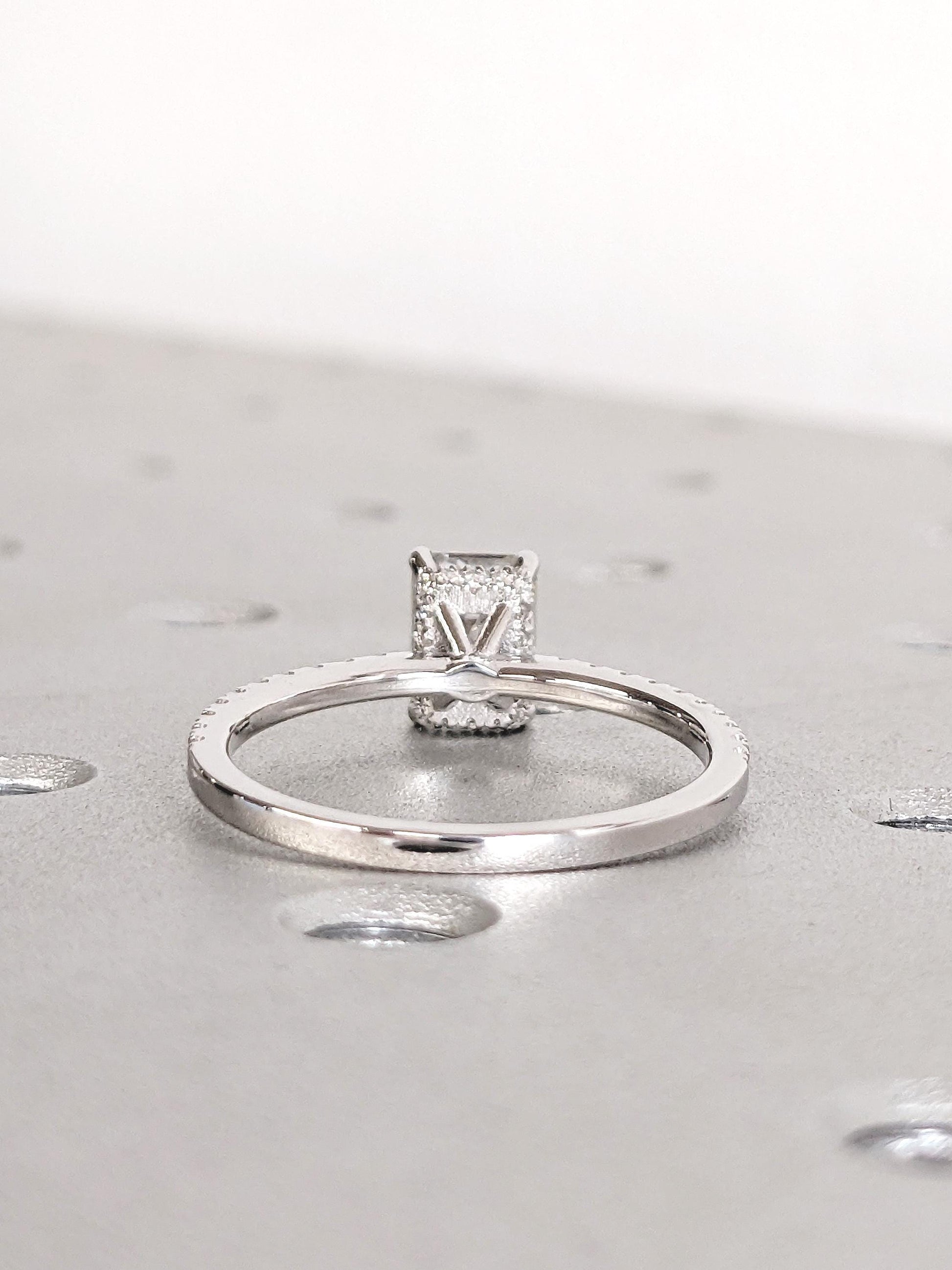 1.2 CT Round Solitaire Moissanite Engagement Ring