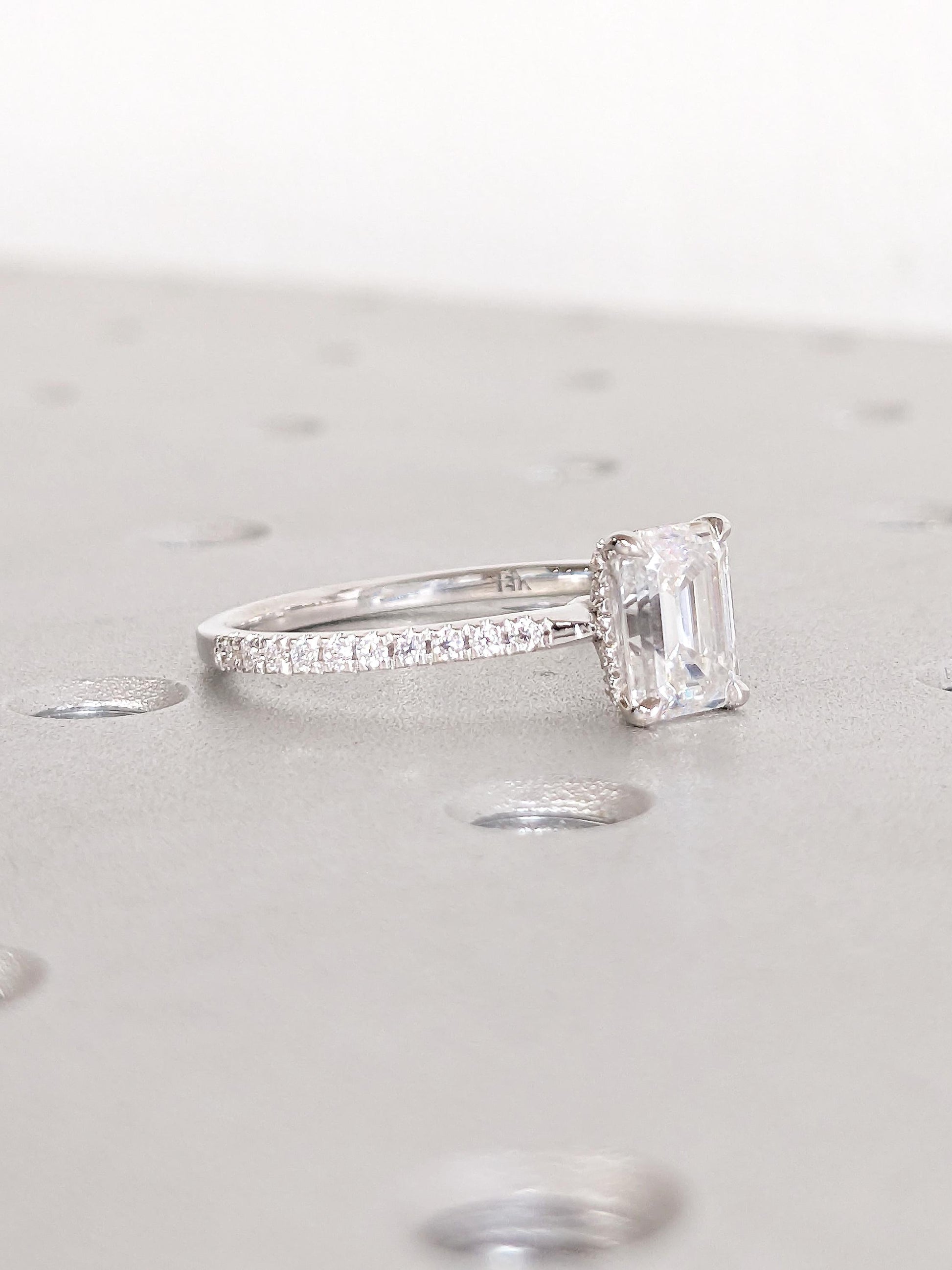 1.2 CT Round Solitaire Moissanite Engagement Ring