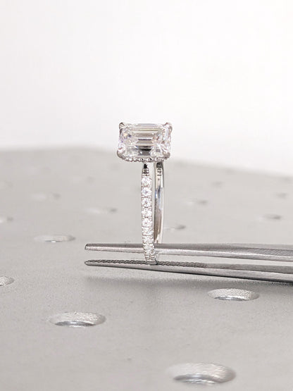 1.2 CT Round Solitaire Moissanite Engagement Ring