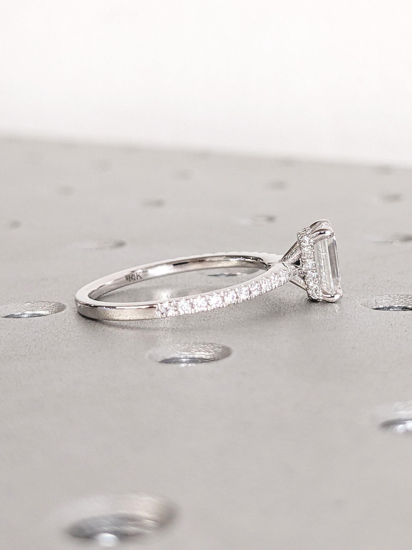 1.2 CT Round Solitaire Moissanite Engagement Ring