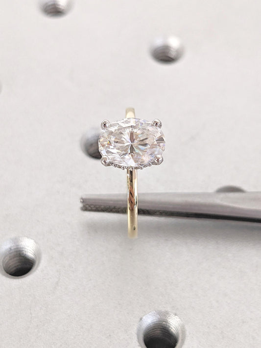 1.2 CT Round Solitaire Moissanite Engagement Ring
