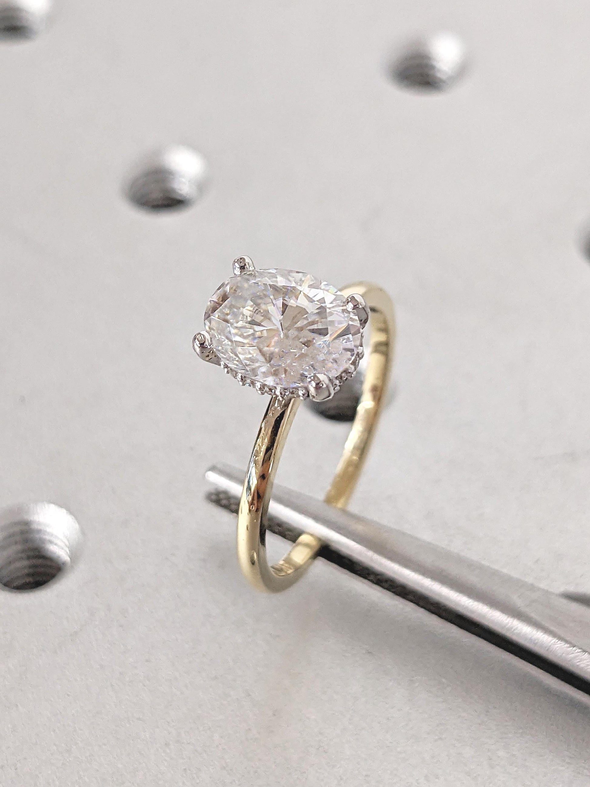 1.2 CT Round Solitaire Moissanite Engagement Ring