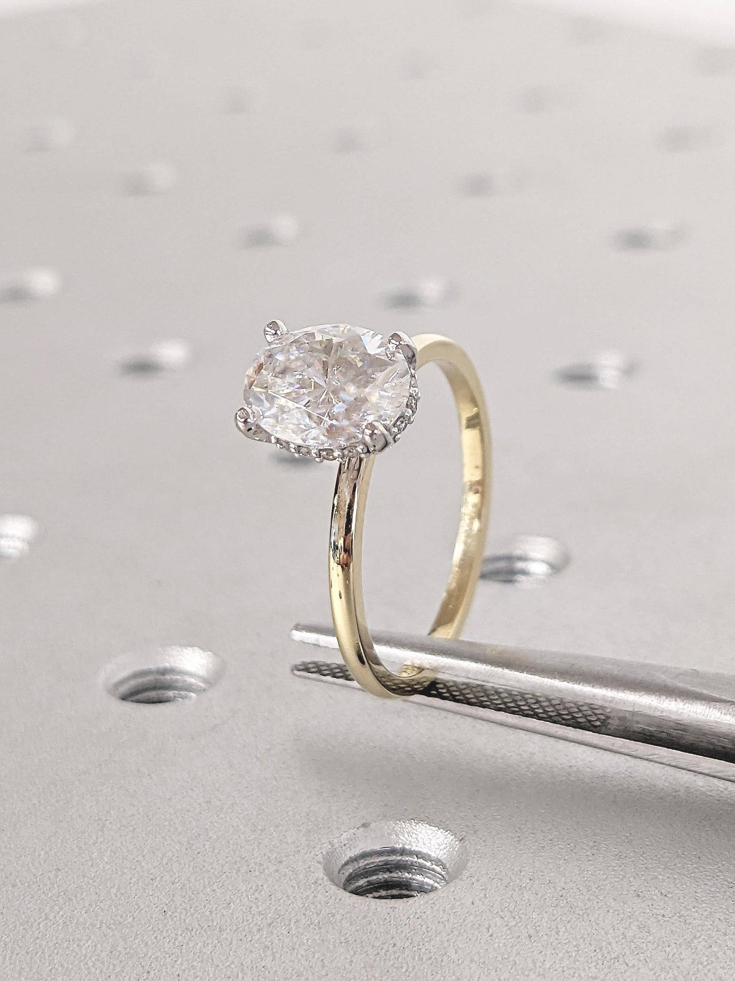 1.2 CT Round Solitaire Moissanite Engagement Ring