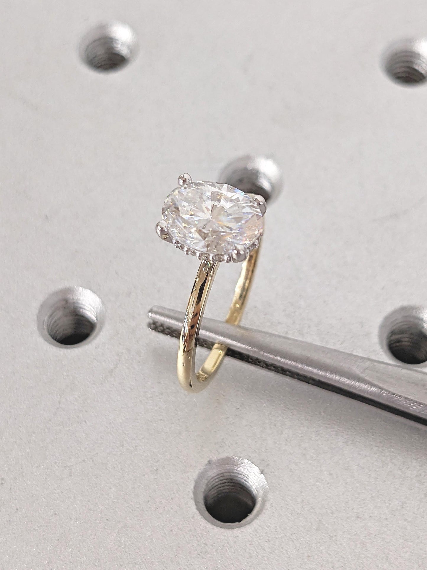 1.2 CT Round Solitaire Moissanite Engagement Ring