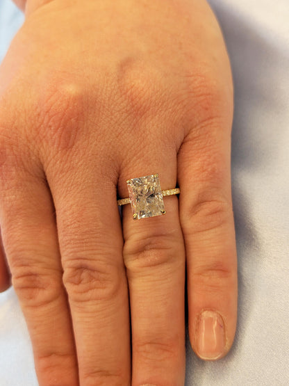 1.2 CT Round Solitaire Moissanite Engagement Ring