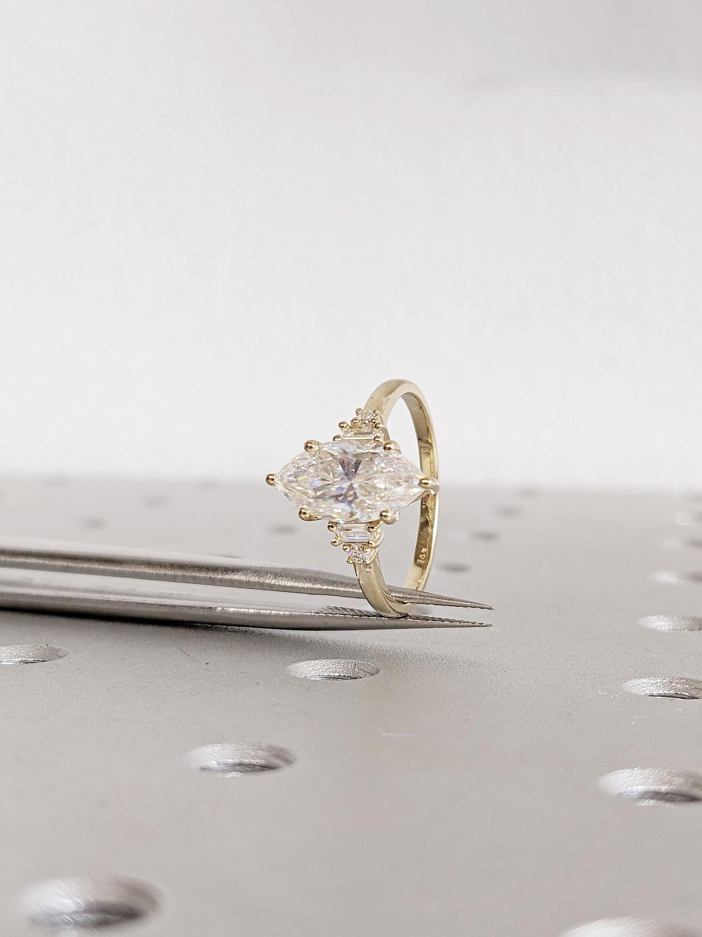 1.2 CT Round Solitaire Moissanite Engagement Ring