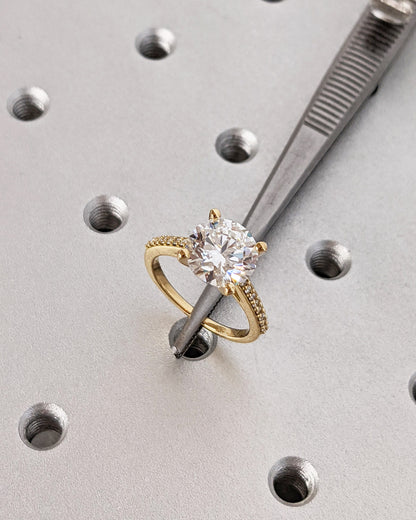 1.2 CT Round Solitaire Moissanite Engagement Ring