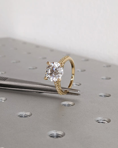 1.2 CT Round Solitaire Moissanite Engagement Ring