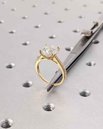 1.2 CT Round Solitaire Moissanite Engagement Ring