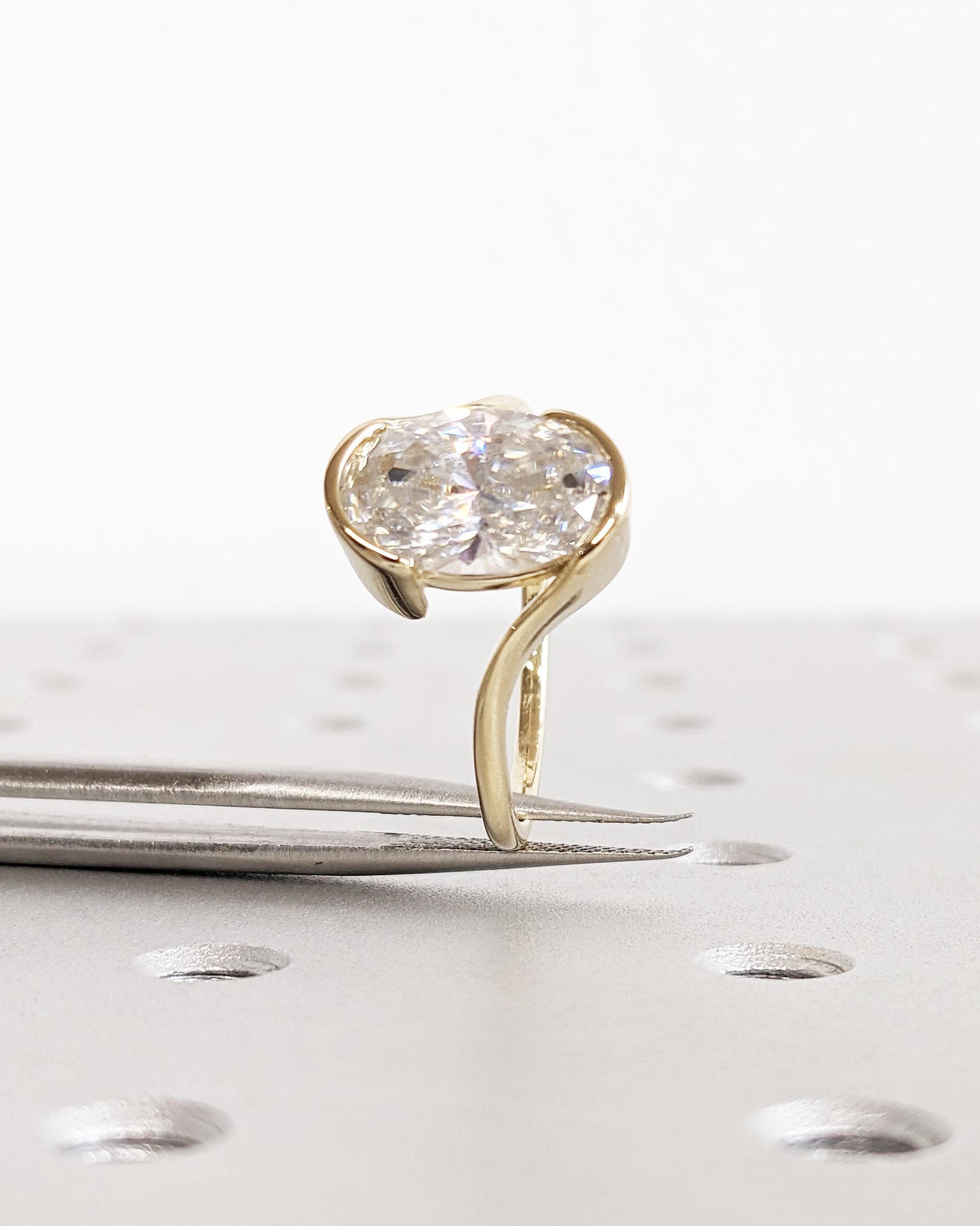 1.2 CT Round Solitaire Moissanite Engagement Ring