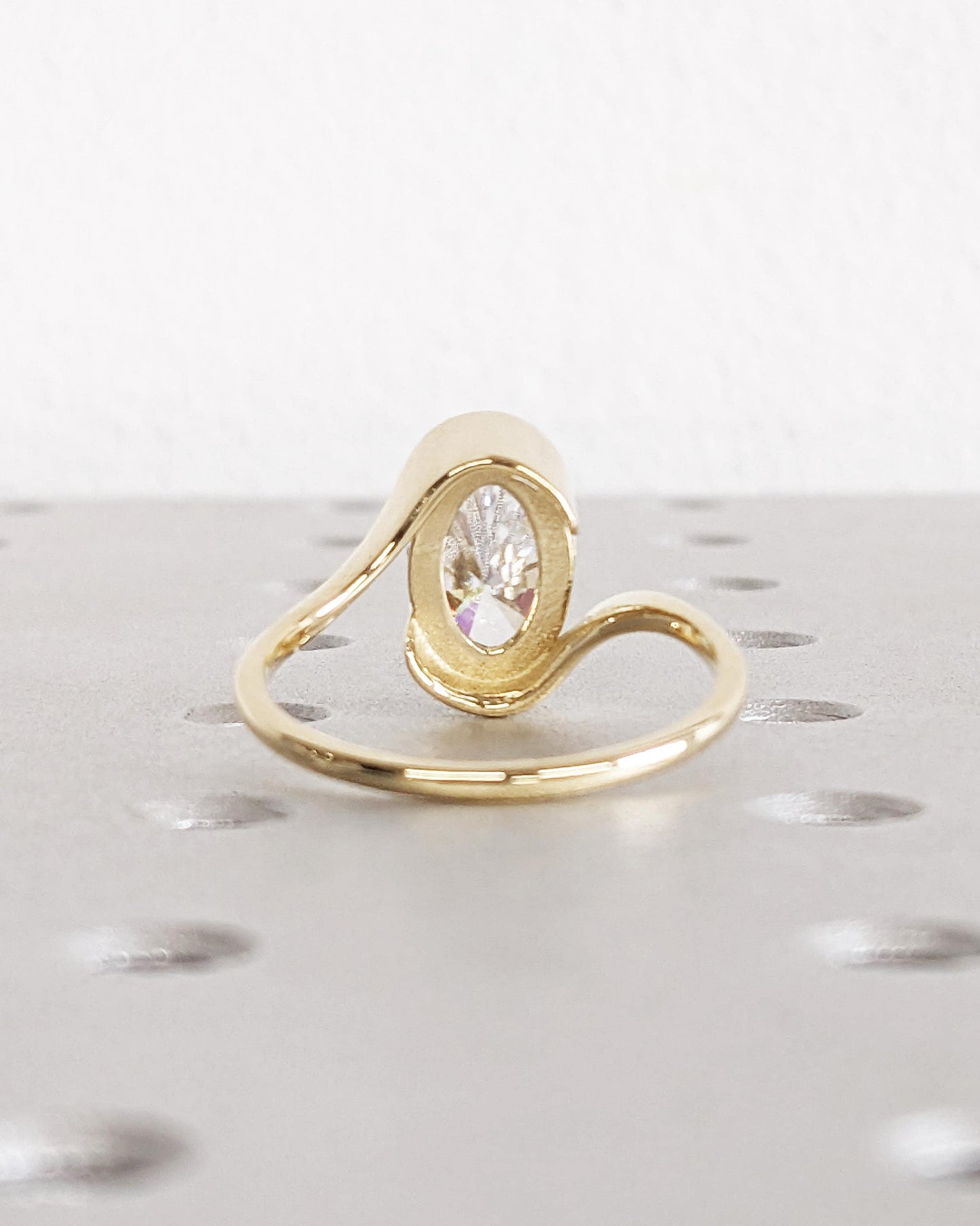 1.2 CT Round Solitaire Moissanite Engagement Ring