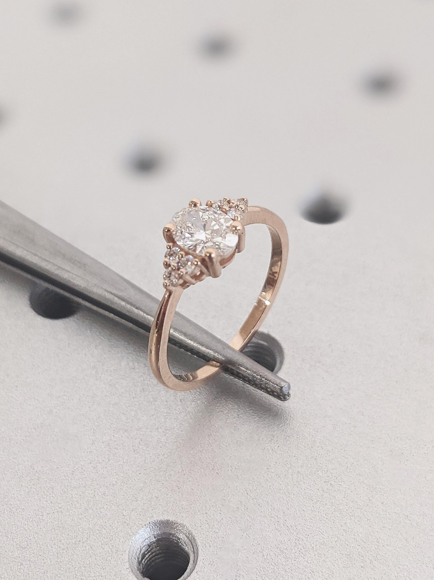 1.2 CT Round Solitaire Moissanite Engagement Ring
