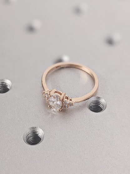 1.2 CT Round Solitaire Moissanite Engagement Ring