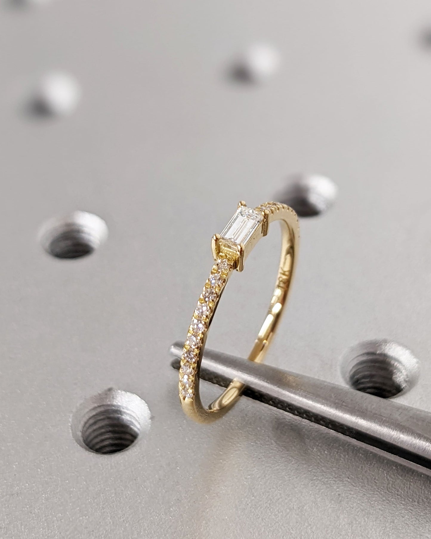 1.2 CT Round Solitaire Moissanite Engagement Ring