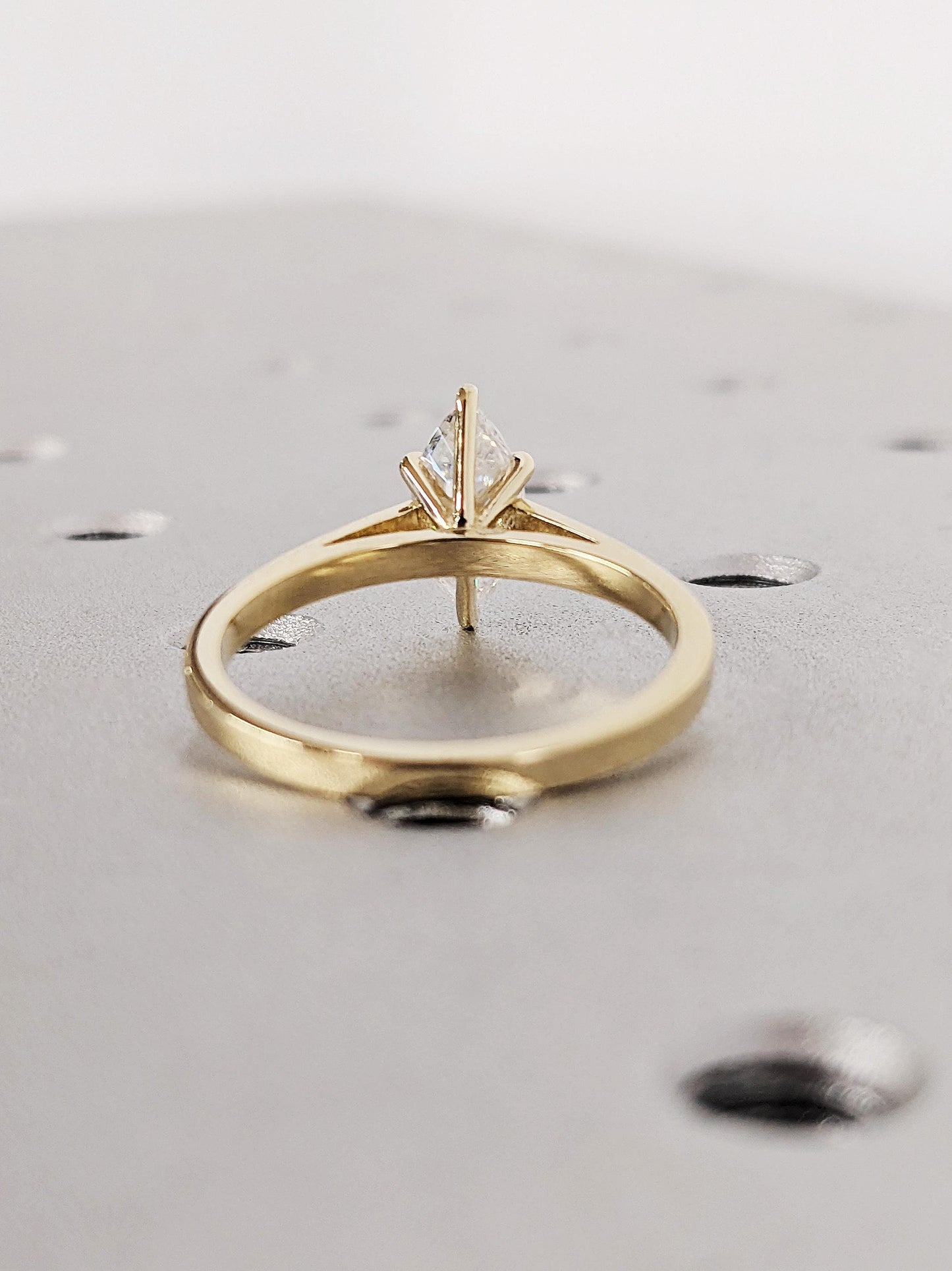 1.2 CT Round Solitaire Moissanite Engagement Ring