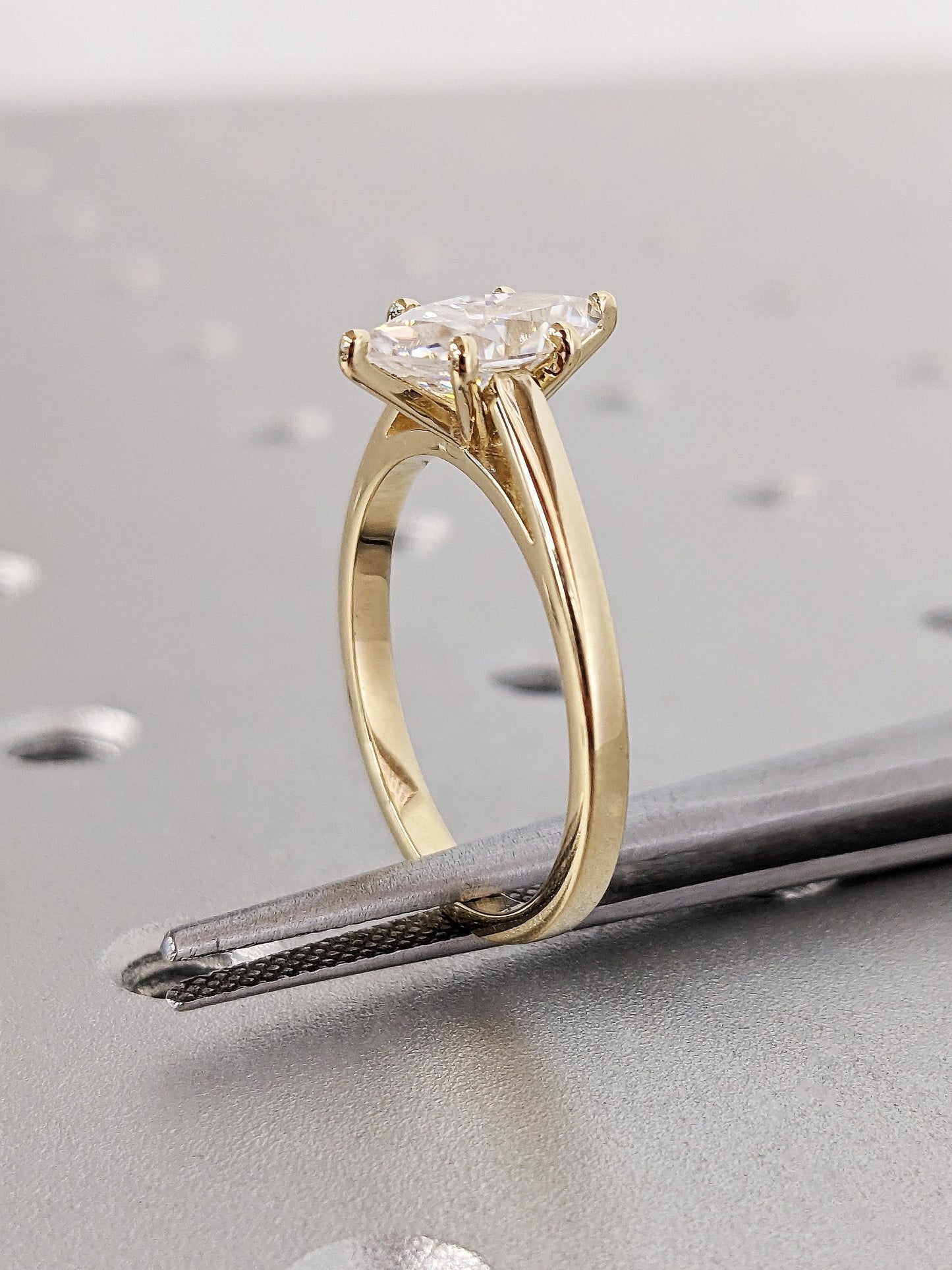 1.2 CT Round Solitaire Moissanite Engagement Ring