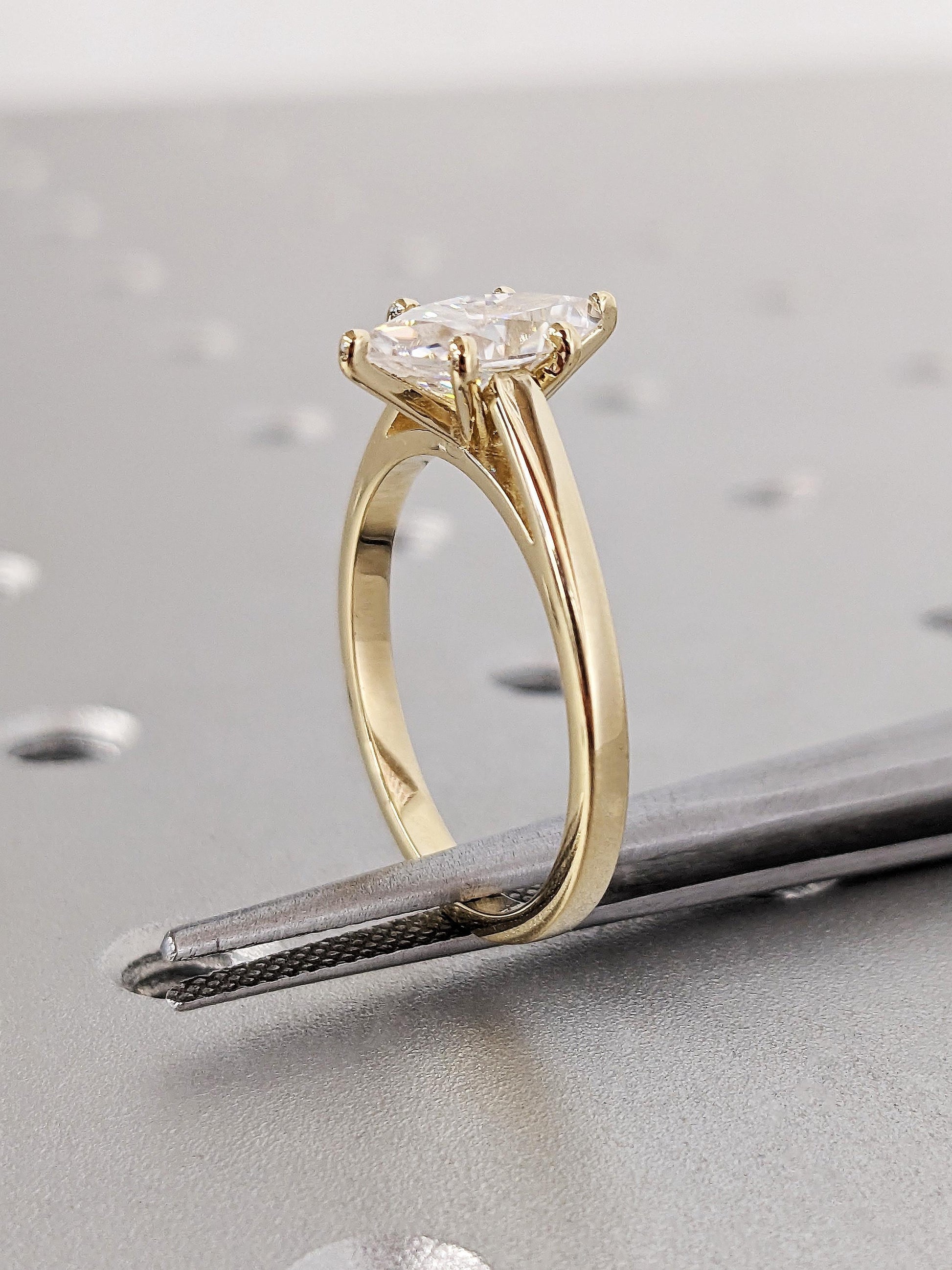 1.2 CT Round Solitaire Moissanite Engagement Ring