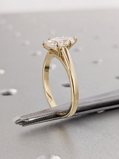 1.2 CT Round Solitaire Moissanite Engagement Ring
