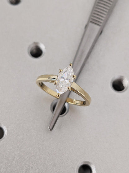 1.2 CT Round Solitaire Moissanite Engagement Ring