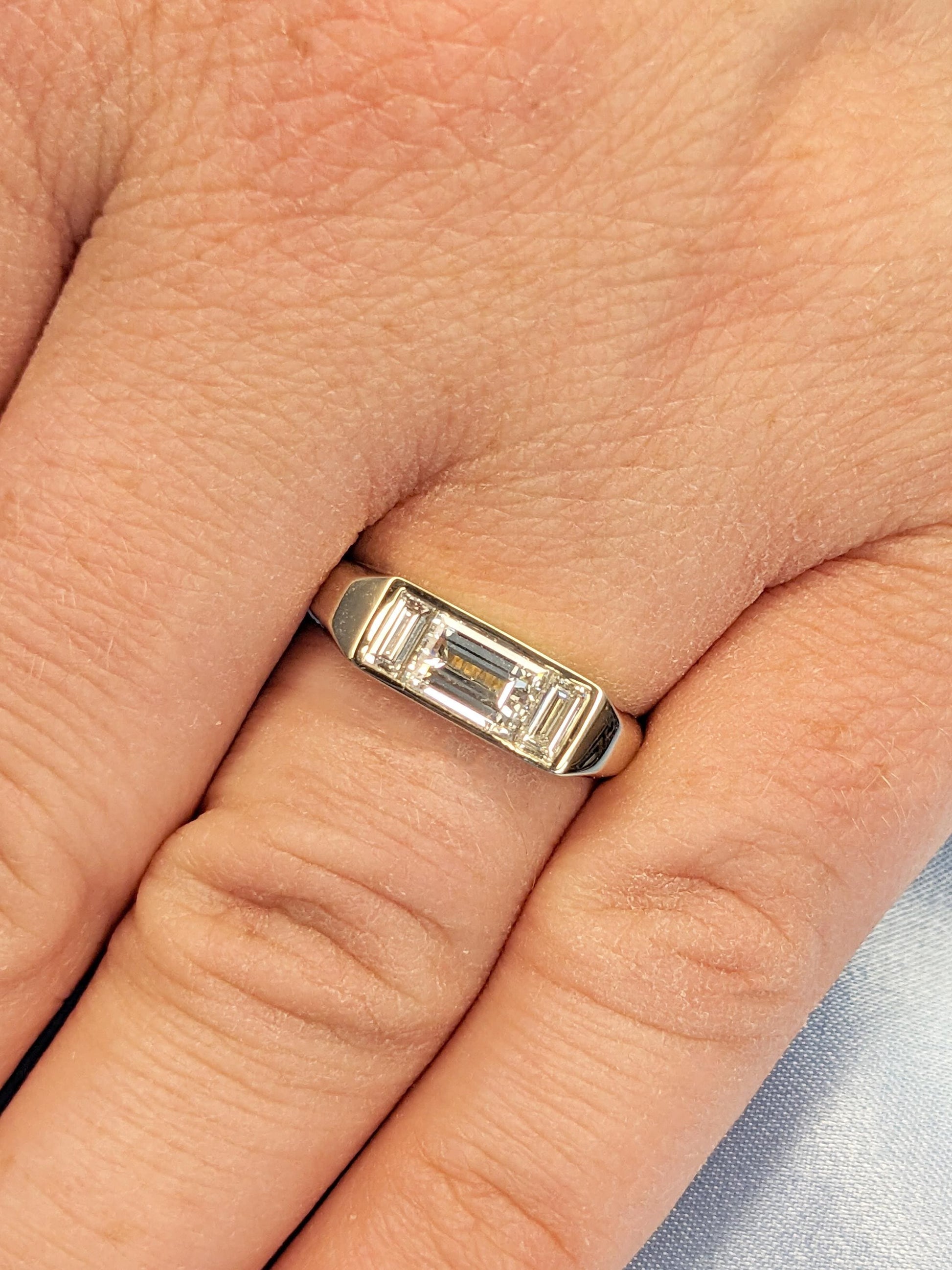 1.2 CT Round Solitaire Moissanite Engagement Ring