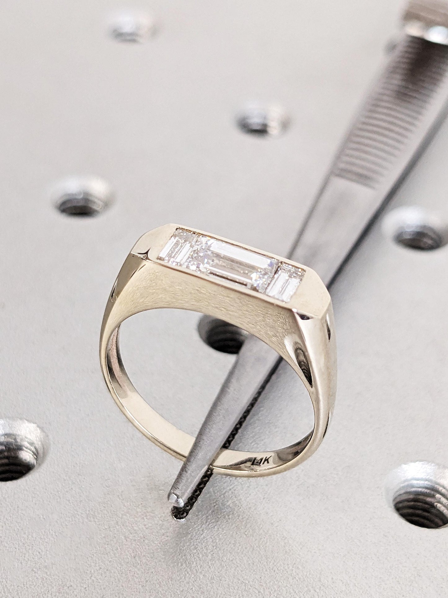 1.2 CT Round Solitaire Moissanite Engagement Ring