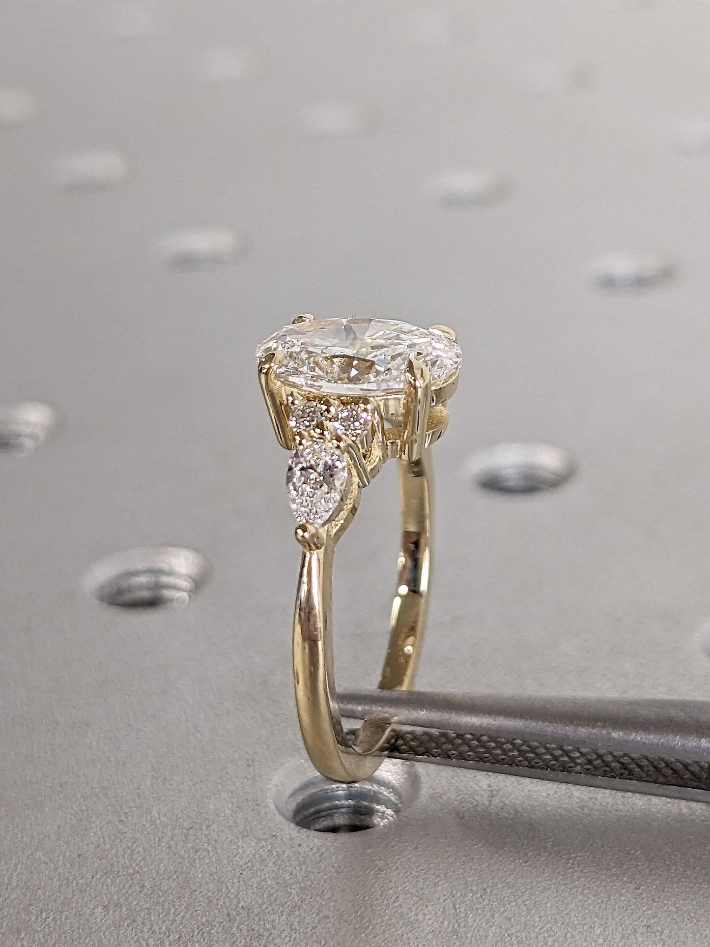 1.2 CT Round Solitaire Moissanite Engagement Ring