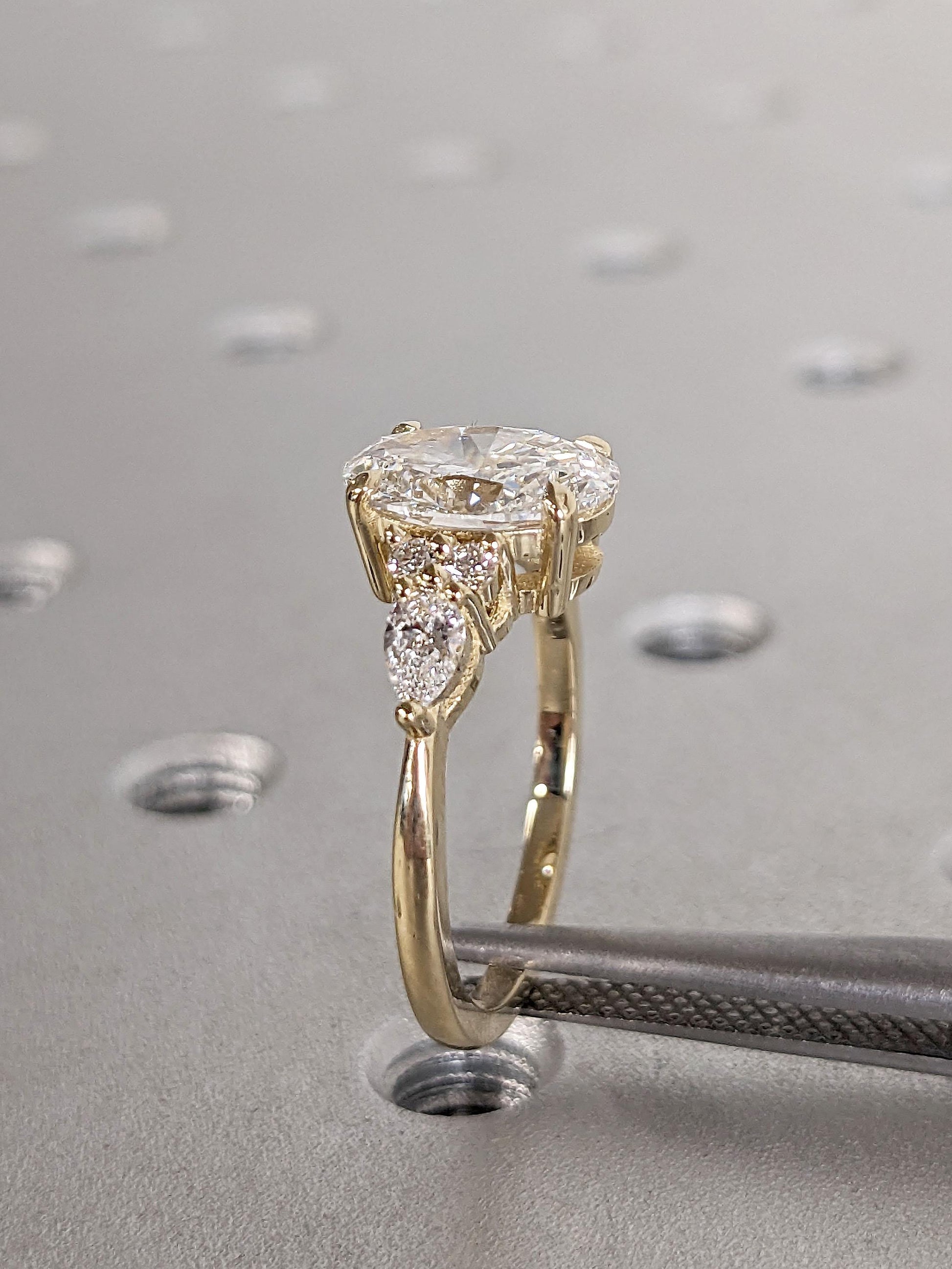 1.2 CT Round Solitaire Moissanite Engagement Ring